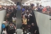 زخمی شدن مسافران مترو به دلیل تراکم جمعیتی