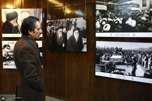 بازدید جمعی از گردشگران کشور پاکستان از بیت امام خمینی از جماران