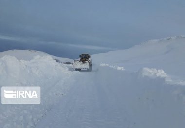 راه ارتباطی ۲۳۷ روستای قزوین همچنان مسدود است