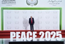 تله‌ «جنگ‌های ابدی»؛ چرا ترامپ برخلاف شعارهایش در خاورمیانه ماندگار شد؟ ‏