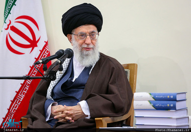 رهبر معظم انقلاب: حذف فلسفه از حوزه علمیه قم موجب خواهد شد افرادی سطحی متصدی تبیین این علم شوند