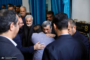 مراسم ختم خواهر محمود احمدی نژاد