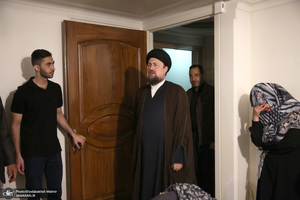 حضور سید حسن خمینی در منزل مرحوم آیت الله شیخ حسن صانعی (ره)