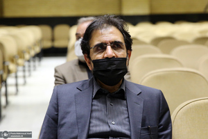 مراسم ختم مادر فرشاد مومنی