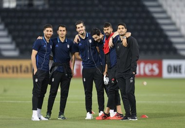 آبیاری زمین یک ساعت قبل از بازی