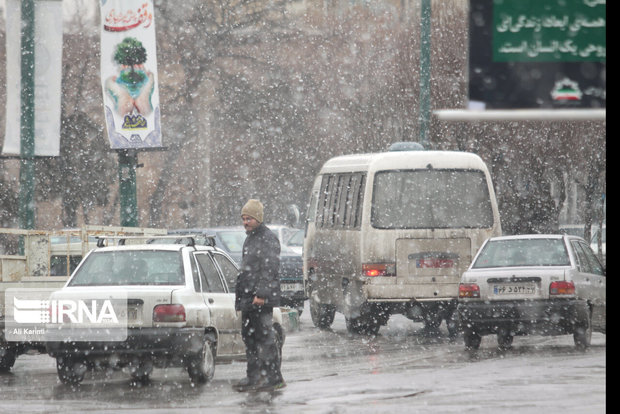 پلیس راهور: شهروندان از تردد با خودروهای شخصی در پایتخت خودداری کنند