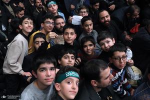 اولین شب مراسم عزاداری حضرت فاطمه‌زهرا (س) در حسینیه امام خمینی