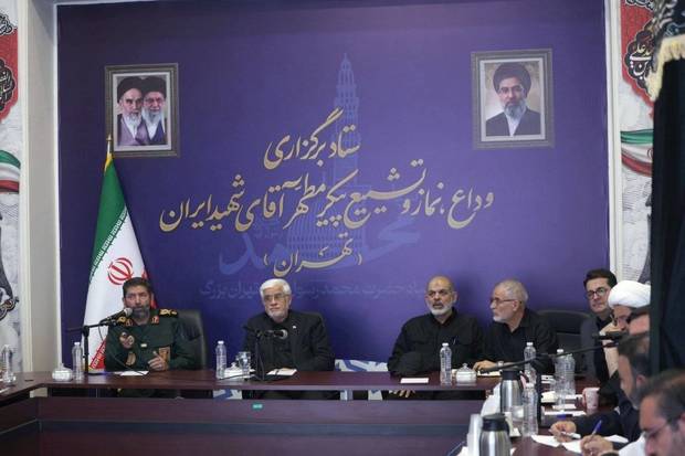 عارف: آمادگی لازم برای برگزاری باشکوه مراسم تاریخی وداع و تشییع  رهبر شهید فراهم است+ عکس