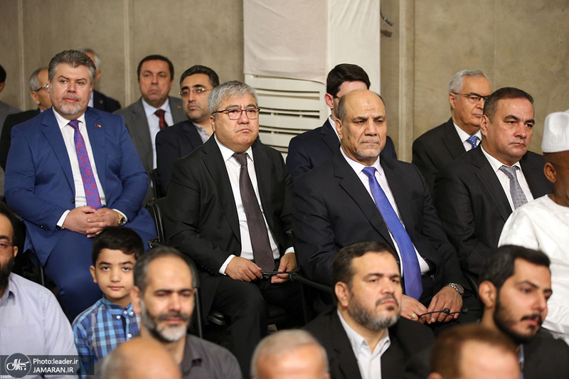 دیدار مسئولان نظام و مهمانان کنفرانس وحدت اسلامی با رهبر معظم انقلاب