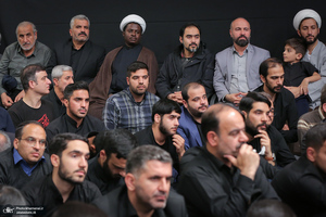 اولین شب مراسم عزاداری ایام شهادت حضرت زهرا (س) در حسینیه امام خمینی(ره)