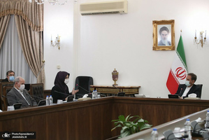 بررسی راهکار‌های اجرای سیاست‌های کلی نظام قانون گذاری 