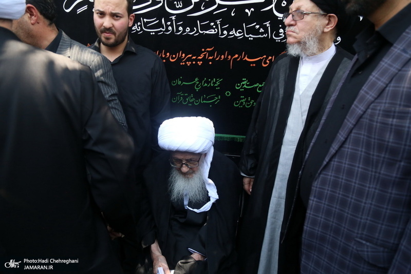 دسته عزای شهادت امام صادق(ع) با حضور آیت الله العظمی وحید خراسانی