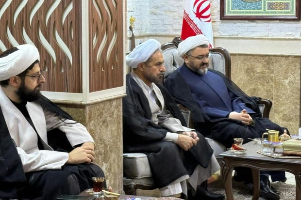 Dr. Komsari meets head Imam Khomeini college in Najaf to boost cooperation