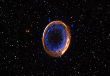 لحظه بی‌سابقه مرگ دومرحله‌ای یک ستاره + عکس