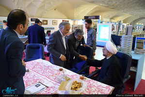 غرفه موسسه تنظیم و نشر آثار امام خمینی(س) در نمایشگاه بین المللی قرآن کریم