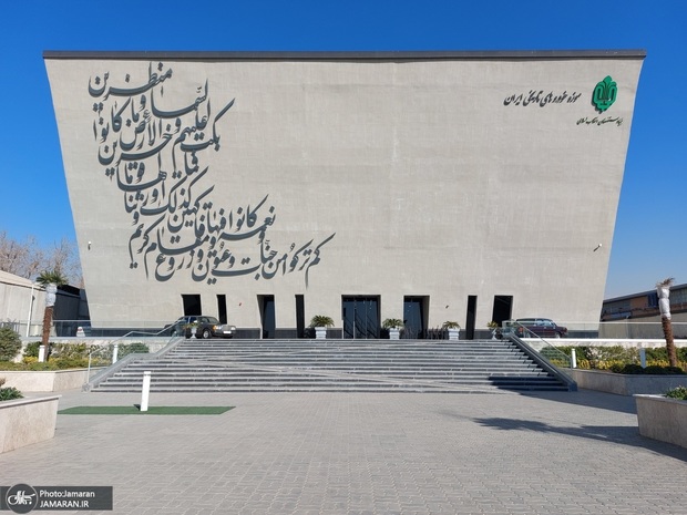 بهشت عاشقان اتومبیل‌های کلاسیک اینجاست! گنجینه‌ای شگفت‌انگیز در موزه خودروهای تاریخی ایران + تصاویر