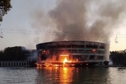 هتل ارم پس از دو دهه متروکه بودن آتش گرفت