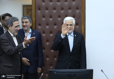 جلسه شورای جهاد دانشگاهی با حضور محمدرضا عارف