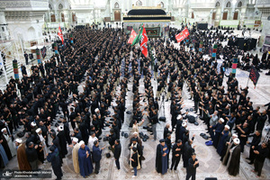 مراسم عزاداری حضرت اباعبدالله الحسین (ع) درحرم مطهر امام خمینی (س)