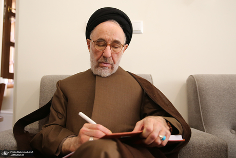 سید محمد خاتمی: «بهرام بیضایی» ایران و فرهنگ و هنر فاخر آن را از صمیم جان دوست می‌داشت