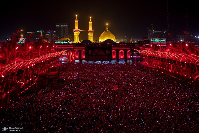 مراسم تعویض پرچم حرم مطهر امام حسین (ع) در کربلا