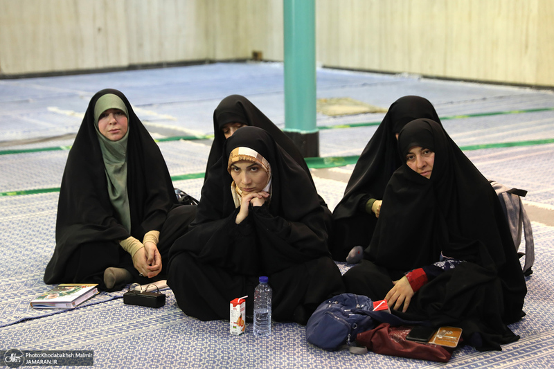 بازدید جمعی از مدیران فرهنگی شهر تهران از حسینیه جماران