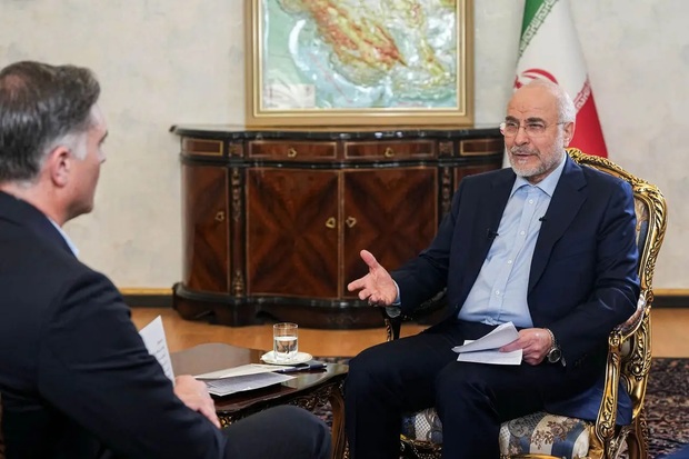 قالیباف در گفت و گو با شبکه آمریکایی سی ان ان: اگرچه تهران آماده مذاکره است، اما فکر نمی‌کند که این نوع صحبتی باشد که رئیس‌جمهور ایالات متحده به دنبال آن است/ شاید ترامپ بتواند جنگی را آغاز کند، اما او کنترلی بر {چگونگی پایان آن} ندارد
