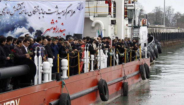 آئین یاد بود جانباختگان حادثه نفتکش سانچی در بندر نوشهر برگزار شد