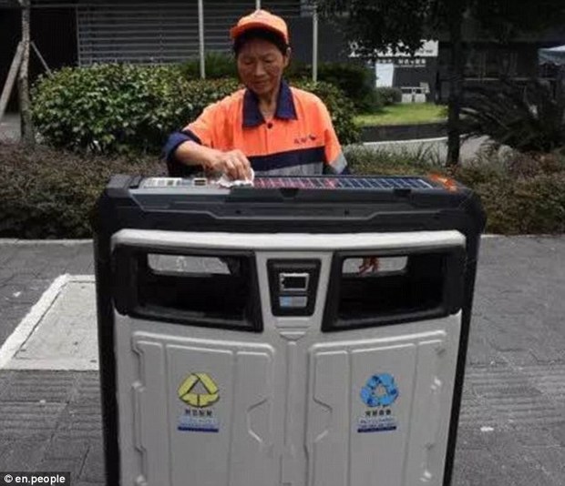 سطل‌ زباله با وای فای! + عکس