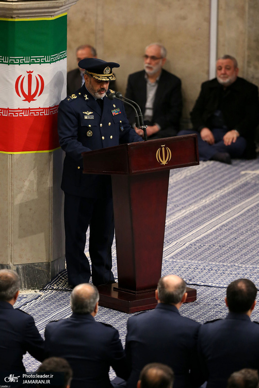 دیدار جمعی از فرماندهان و کارکنان نیروی هوایی ارتش با فرمانده معظم کل قوا