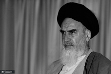 از اسلام علی بن ابیطالب می‌ترسند/ابرقدرت‌های چپاولگر چون افعی زخم‌خورده در کمین نشسته‌اند