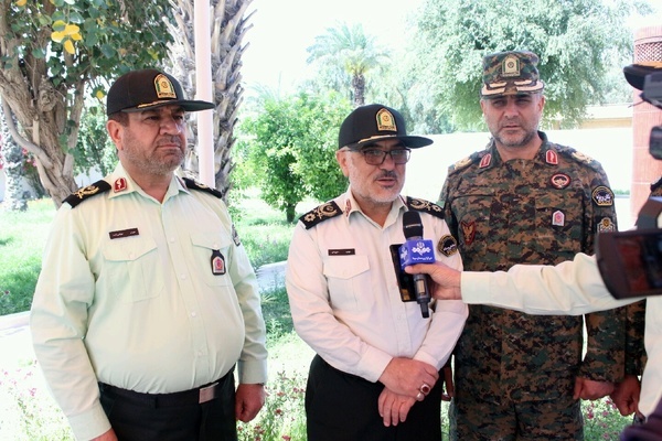 بکارگیری بیش از ۵ هزار پلیس در تأمین امنیت، امداد و نجات سیل زدگان خوزستان  شهروندان توجهی به شایعات مطرح نداشته باشند