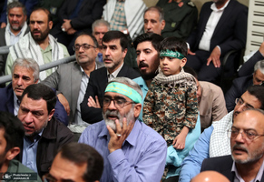 دیدار پیشکسوتان و فعالان دفاع مقدس و مقاومت با رهبر انقلاب