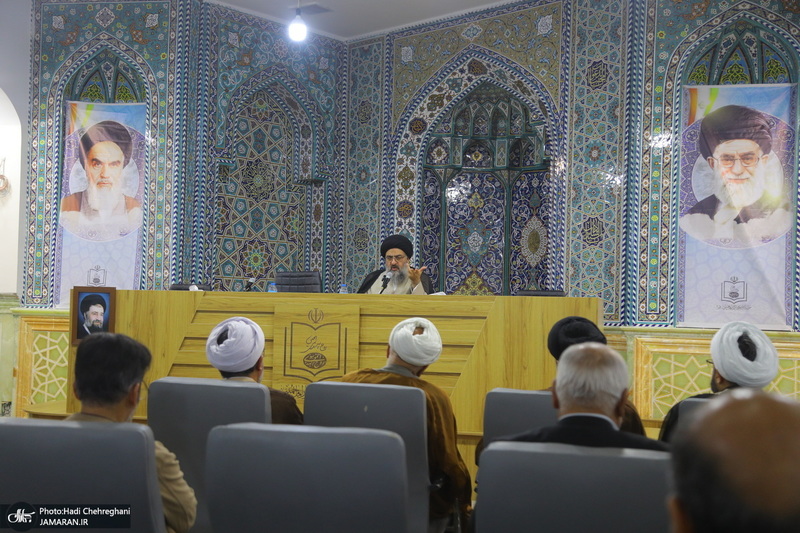 نشست علمی «امام خمینی (س)، حوزه پیشرو و سرآمد و بایسته های فقه کارآمد»