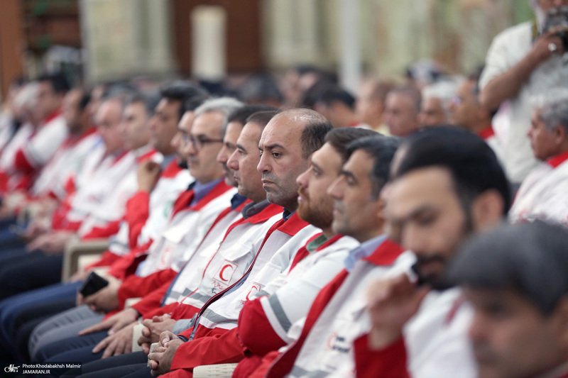دیدار امدادگران هلال احمر با سید حسن خمینی