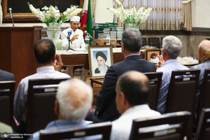 بزرگداشت امام خمینی در آتشکده