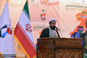 تجدید میثاق جمعی از خانواده های معظم شهدا، جانبازان، ایثار گران و رئیس و کارکنان بنیاد شهید با آرمان های حضرت امام(س)
