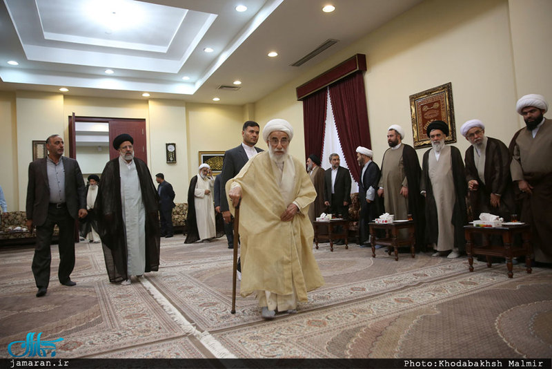 حاشیه های تجدید میثاق اعضای مجلس خبرگان رهبری با آرمان های حضرت امام خمینی(س)