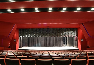 جای خالی سالن تئاتر حرفه ای در نیشابور