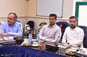 نخستین جلسه کمیته نیروهای مسلح ستاد مرکزی بزرگداشت امام خمینی(س)