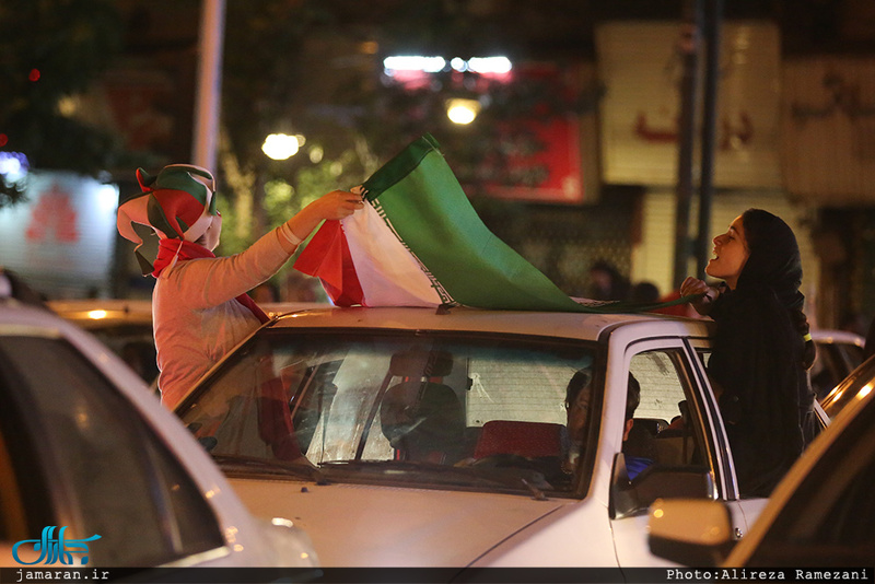 شادی مردم تهران پس از آخرین بازی ایران در جام جهانی