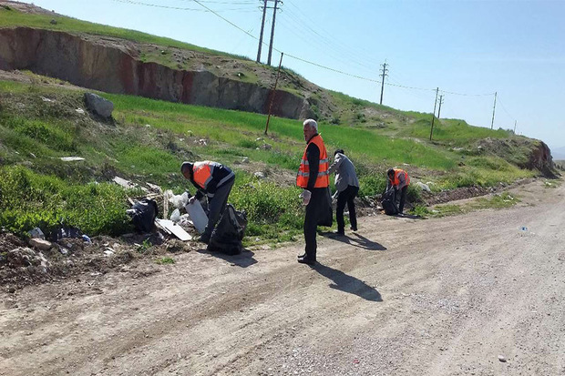 پسماندها و زباله ورودی شهرهای استان زنجان پاکسازی می شود