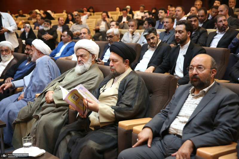 جشن میلاد امام رضا (ع) در حرم امام خمینی (س)