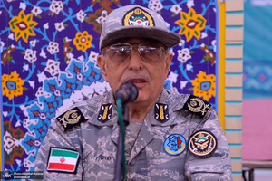 تجدید میثاق فرماندهان، پیشکسوتان و دانشجویان اعزامی ارتش به دروه معارف جنگ با آرمان های امام خمینی (س)