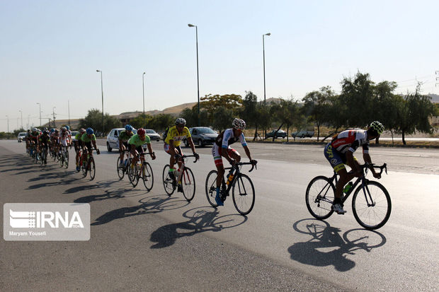 مسابقه دوچرخه‌سواری جایزه بزرگ در مشهد برگزار شد