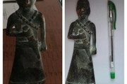 کشف پیکره فلزی باستانی در نیشابور