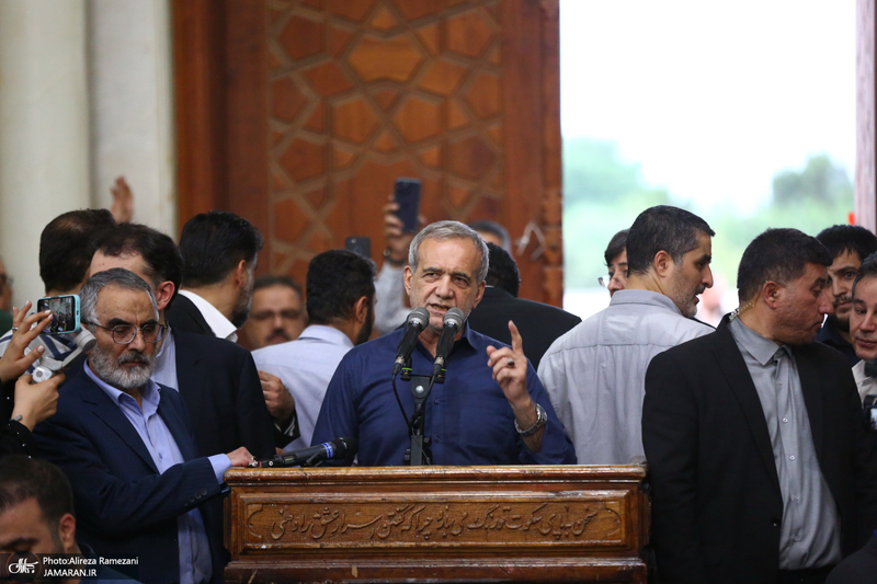 تجدید میثاق مسعود پزشکیان رئیس جمهور منتخب، با آرمان های حضرت امام خمینی (س) -3