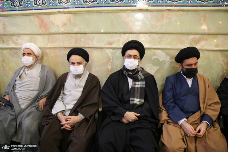 حضور مراجع و علما در مسجد امام حسن عسکری(ع) در پی ارتحال آیت الله العظمی صافی(ره)
