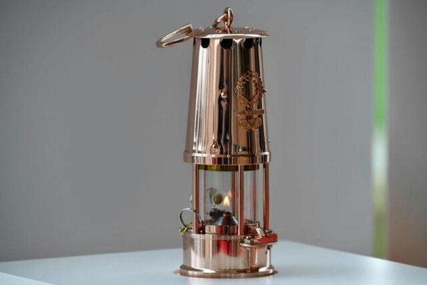 مشعل المپیک توکیو از دید عموم خارج شد
