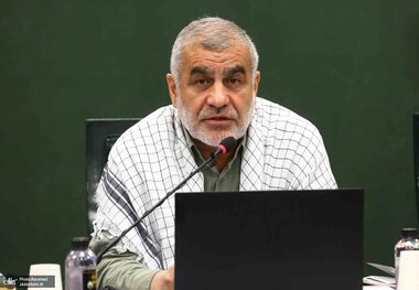 نیکزاد: قیمت سوخت در آمریکا نشان‌دهنده وضعیت تنگه هرمز است